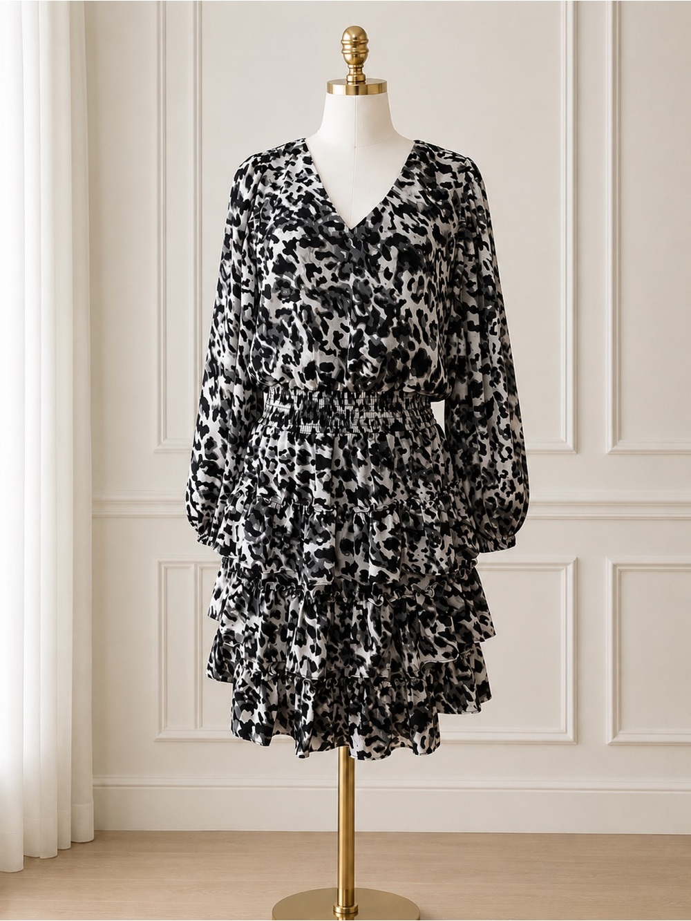 NWT Vince Camuto Falling For Florals Tiered Ruffle Dress Animal Print Size M